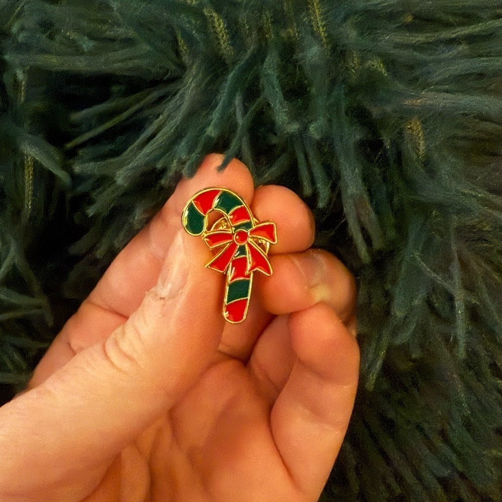 Women’s Jewelry Elegant Festive Christmas Candy Cane Enamel Pin-Red, Green,&Gold